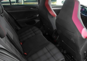 Volkswagen Golf VIII GTI Facelifting 2.0 TSI 265KM 2024 Volkswagen Golf 2.0TSI 265KM GTI, DSG, LED Matrix, Kierownica podgrzewana, zdjęcie 13