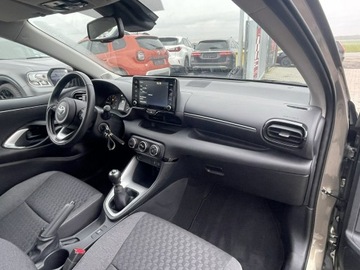 Toyota Yaris IV Hatchback 1.5 Dynamic Force 125KM 2023 Toyota Yaris Klimatyzacja Kamera cofania Tempomat, zdjęcie 9