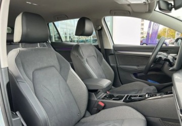 Volkswagen Golf VIII 2025 Volkswagen Golf Variant Style 1.5 eTSI mHEV 150KM DSG 1.5 Benzyna 150KM, zdjęcie 23