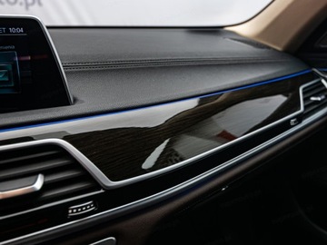 BMW Seria 7 G11-G12 Sedan 740d 320KM 2017 Od ręki - 740d xDrive Sedan 3.0 320KM 2017, zdjęcie 25