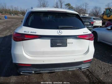 Mercedes GLC C254/X254 2024 Mercedes-Benz GLC 2024 Mercedes-Benz GLC GLC 300 4MATIC SUV 2.0 Benzyna, zdjęcie 5