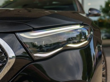 Mercedes Klasa E W214 Sedan 2.0 220d 197KM 2025 E Klasa 220 d 4-Matic AMG 2.0 (197KM) 2025, zdjęcie 2