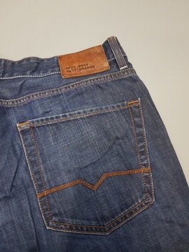 HUGO BOSS Orange25 Regular Fit wycierane jeansy 38/36 pas 95