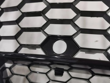 Заглушка радиаторной решетки AUDI TT RS 8S0 до рестайлинга