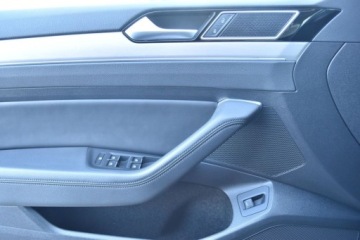 Volkswagen Passat B8 Limousine 2.0 TDI BlueMotion SCR 190KM 2019 Volkswagen Passat SalonPL 190KM DSG TDI HighlineSkoraACCNavi18Business ASO, zdjęcie 26