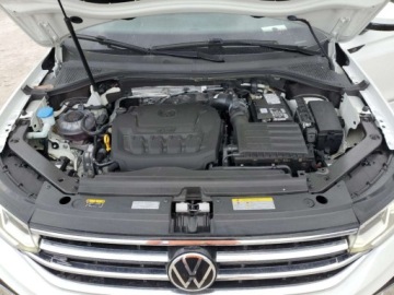 Volkswagen Tiguan II 2023 Volkswagen Tiguan Sel R-Line Black 2023 2.0 Benzyna 184KM, zdjęcie 6
