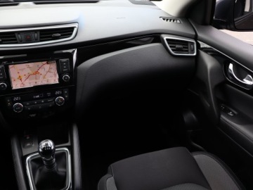 Nissan Qashqai II Crossover Facelifting 1.3DIG-T 140KM 2019 Nissan Qashqai 1.3 DIG-T, Salon Polska, zdjęcie 7