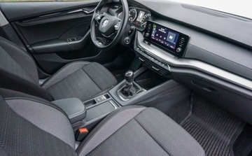 Skoda Octavia IV Kombi 2.0 TDI 115KM 2021 Skoda Octavia 2,0 TDI 115 KM 2.0 Diesel 116KM, zdjęcie 16