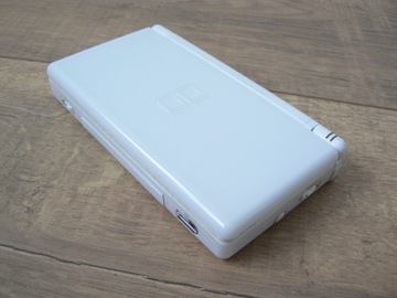 Консоль DS Lite с играми