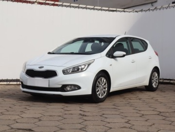 Kia Ceed II Hatchback 5d Facelifting 1.4 CRDi 90KM 2015 Kia Ceed 1.4 CRDi, Klima, zdjęcie 1
