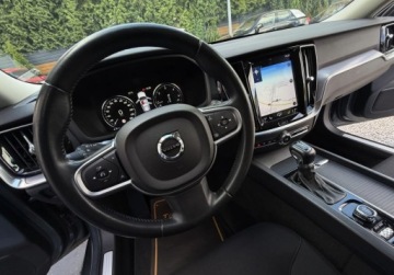 Volvo V60 II  Kombi 2.0 D4 190KM 2019 Volvo V60 D4 virtual cockpit AUTOMAT 190KM zarejestrowany BEZWYPADKOWY, zdjęcie 23