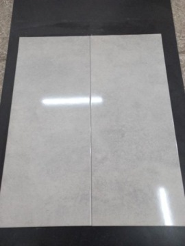 БОСТОН СВЕТЛО-СЕРЫЙ ГЛЯНЦЕВЫЙ 25Х60 СОРТА 1