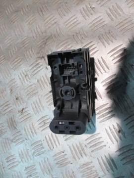 ВЫКЛЮЧАТЕЛЬ ЛАМП OPEL MERIVA A 93394756 WQ