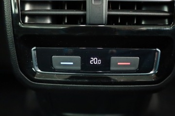 Volkswagen Passat B8 Limousine 1.8 TSI BlueMotion Technology 180KM 2017 VW Passat 1.8 TSI, Salon Polska, Klima, zdjęcie 12