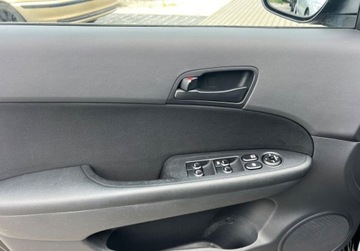 Hyundai i30 I CW 1.6 DOHC CVVT 126KM 2009 Hyundai i30 1.6Benz.126KM Klima Alufelgi ESPKurtyny Pelen Serwis FAKTURA G, zdjęcie 14