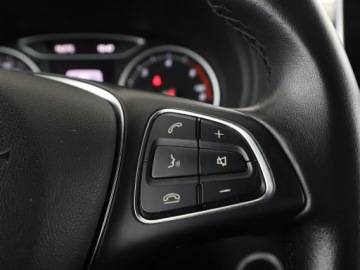 Mercedes Klasa B W246 Sports Tourer Facelifting 1.5 180 d BlueEFFICIENCY Edition 109KM 2017 Mercedes B 180 navi kamera i czujniki parkowania, zdjęcie 30