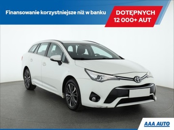 Toyota Avensis III Wagon Facelifting 2015 2.0 D-4D 143KM 2017 Toyota Avensis 2.0 D-4D, Salon Polska, Serwis ASO