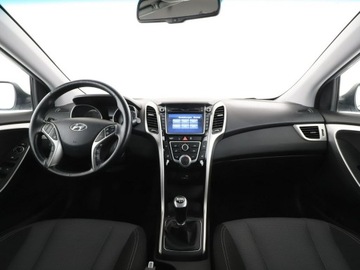 Hyundai i30 II Wagon Facelifting 1.6 CRDi 136KM 2016 Hyundai i30 navi klima auto kamera i czujniki, zdjęcie 14