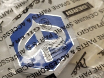 ЭМБЛЕМА PIAGGIO 624554