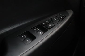 Hyundai Tucson III SUV 1.6 T-GDI 177KM 2018 Hyundai Tucson 1.6 T-GDI, Salon Polska, zdjęcie 19