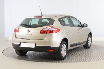 Renault Megane III Hatchback Facelifting 1.6 16v 100KM 2012 Renault Megane 1.6 16V, Salon Polska, Serwis ASO, zdjęcie 4
