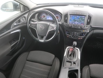Opel Insignia I Country Tourer 2.0 CDTI Ecotec 170KM 2016 Opel Insignia 2.0 CDTI, 167 KM, Automat, Navi, zdjęcie 6