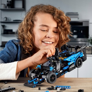 НАБОР КИРПИЧЕЙ LEGO TECHNIC MCLAREN SENNA GTR RACING CAR AUTO 830EL