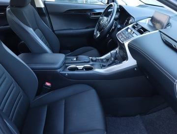 Lexus NX I SUV 200t 238KM 2015 Lexus NX 200t, Salon Polska, 4X4, Automat, Skóra, zdjęcie 8