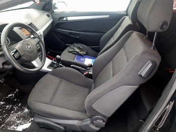 Opel Astra H Hatchback 5d 1.8 ECOTEC 140KM 2008 Opel Astra GT 1.8 benzyna, zdjęcie 18