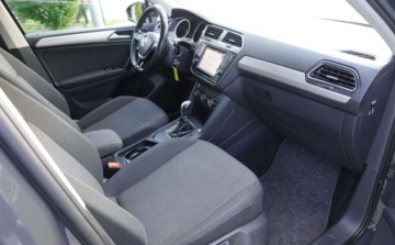 Volkswagen Tiguan II SUV 2.0 TDI 150KM 2016 Volkswagen Tiguan Bezwypadkowy Serwisowany 1-Wlasciciel Navi Automat Asyst, zdjęcie 8
