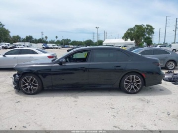 BMW Seria 7 G70 2024 BMW Seria 7 740i xDrive 2024 3.0l 3.0 Benzyna 375KM, zdjęcie 2