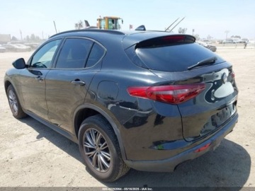 Alfa Romeo Stelvio 2022 Alfa Romeo Stelvio 2022r., 2.0L 2.0 Benzyna 280KM, zdjęcie 2