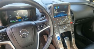 Opel Ampera 2011 Opel Ampera Opel Ampera 1.4 Hybryda Plug-in 151KM, zdjęcie 10