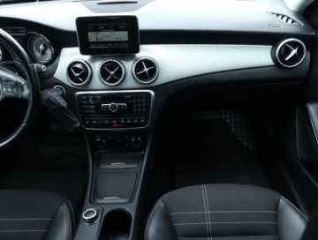 Mercedes GLA I Off-roader 2.0 250 211KM 2015 Mercedes GLA GLA 250 4MATIC, Salon Polska, 4X4, zdjęcie 7