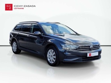 Volkswagen Passat B8 2022 Volkswagen Passat Variant Kamera Cofania Podgrzewane fotele NISKI PRZEBIEG, zdjęcie 6