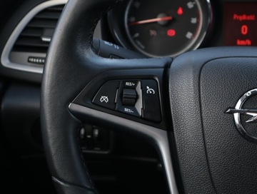 Opel Astra J Hatchback 5d 1.4 Turbo ECOTEC 140KM 2011 Opel Astra 1.4 T, Klima, Tempomat, Parktronic, zdjęcie 14