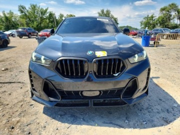 BMW X6 G06 SUV Facelifting 3.0 40i 381KM 2025 BMW X6 2025r., xDrive40I, 3L, od ubezpieczalni 3.0 Benzyna 380KM, zdjęcie 1