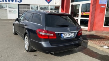 Mercedes Klasa E W212 Kombi 300 CDI BlueEFFICIENCY 231KM 2011 Mercedes-Benz Klasa E Bardzo ladny stan . 3,0 CDI Automat Pneomatyka 3.0, zdjęcie 3