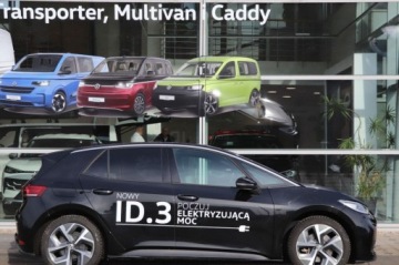 Volkswagen 2023 Volkswagen ID.3 Climatronic, LED, pakiet zimowy, dostepny od reki 204KM, zdjęcie 5