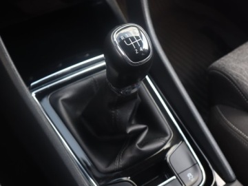 Skoda Karoq Crossover 1.6 TDI 115KM 2019 Skoda Karoq 1.6 TDI, Salon Polska, 1. Właściciel, zdjęcie 12