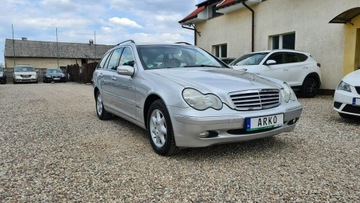 Mercedes Klasa C W203 Kombi T203 2.0 (C 180) 129KM 2001