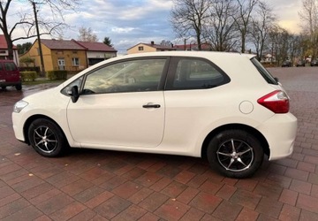 Toyota Auris I Hatchback 5d Facelifting 1.4 D-4D 90KM 2012 Toyota Auris Toyota Auris 1.4 D-4D Edition 1.4 Diesel 90KM, zdjęcie 4