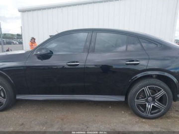 Mercedes GLC C254/X254 2025 Mercedes-Benz GLC 300 4Matic Coupe 2025 2.0 Benzyna 255KM, zdjęcie 2
