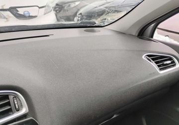 Citroen C4 I Hatchback Facelifting 1.6 HDI 92KM 2010 Citroen C4 2011r, 1.6 HDI. Lekko uszkodzony prawy bok. 1.6 Diesel 92KM, zdjęcie 14