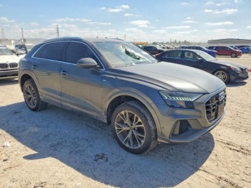 Audi Q8 2021 Audi Q8 Prestige S-Line 2021 3.0 Benzyna 335KM, zdjęcie 4