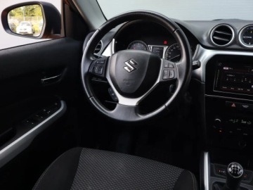 Suzuki Vitara III SUV 1.6 VVT 120KM 2016 Suzuki Vitara 1.6 VVT, Salon Polska, Serwis ASO, zdjęcie 6