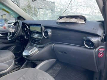 Mercedes Klasa V W447 Długi Facelifting 2.0 250d 190KM 2023 Mercedes V 250 4Matic Kamera Kamry 360st. 8 os, zdjęcie 11
