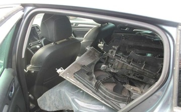 Renault Megane IV Grandtour Facelifting 1.3 TCe 140KM 2021 Renault Megane 1.3 Benzyna 140KM, zdjęcie 5