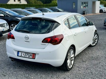 Opel Astra J Hatchback 5d 1.4 Turbo ECOTEC 140KM 2010 Opel Astra 1.4T 140KM ! Super Stan ! Opłacona !, zdjęcie 2