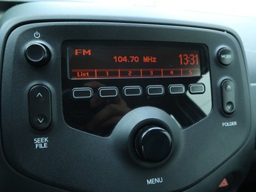 Toyota Aygo II Hatchback 3d Facelifting 1.0 VVT-i 72KM 2019 Toyota Aygo 1.0 VVT-i, Salon Polska, zdjęcie 11